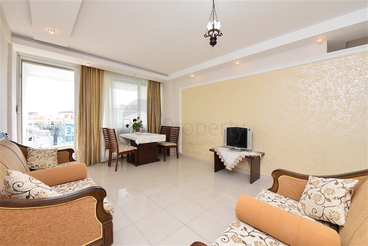 Двухкомнатная квартира с мебелью