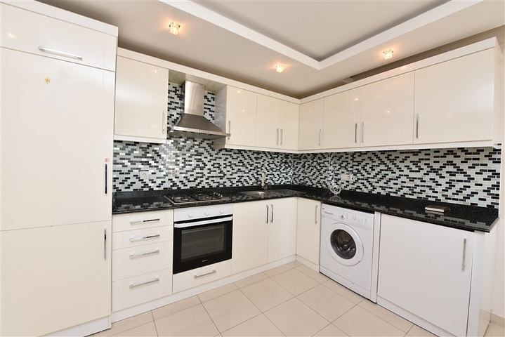 Двухкомнатная квартира с мебелью