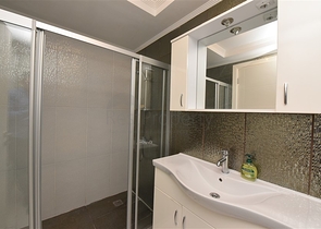 Двухкомнатная квартира с мебелью