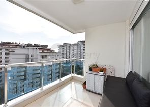 Двухкомнатная квартира с мебелью