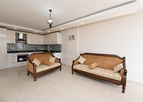 Двухкомнатная квартира с мебелью