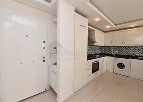 Двухкомнатная квартира с мебелью