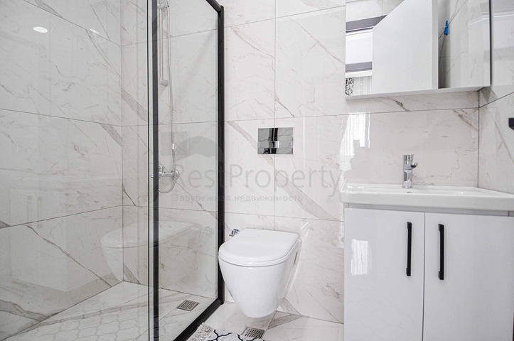 Трехкомнатная квартира с мебелью