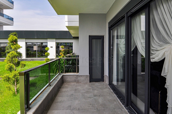 Трехкомнатная квартира с мебелью