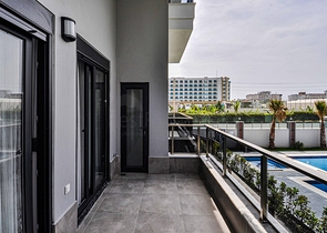 Трехкомнатная квартира с мебелью