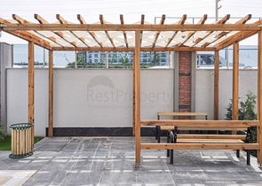 Трехкомнатная квартира с мебелью