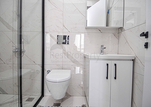 Трехкомнатная квартира с мебелью