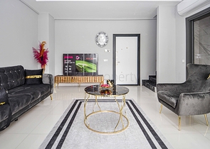 Трехкомнатная квартира с мебелью