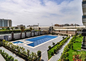 Трехкомнатная квартира с мебелью