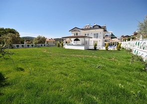 Просторная вилла 6+1 с личным бассейном в Фетхие