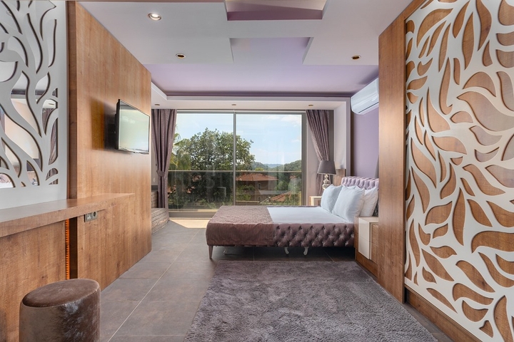 Элитная вилла с 3 спальнями в Оваджике Фетхие