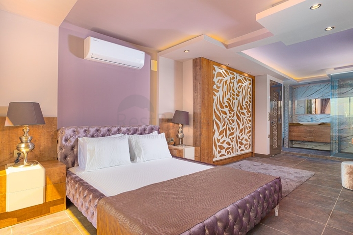 Элитная вилла с 3 спальнями в Оваджике Фетхие