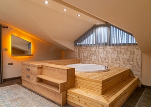 Элитная вилла с 3 спальнями в Оваджике Фетхие