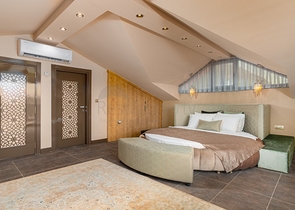 Элитная вилла с 3 спальнями в Оваджике Фетхие