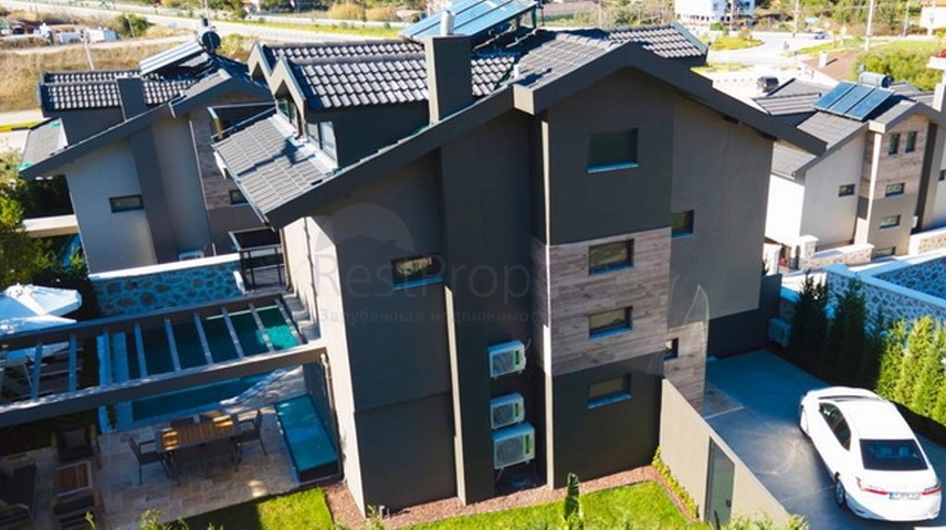 Отдельностоящая вилла с 3 спальнями в Чалыше