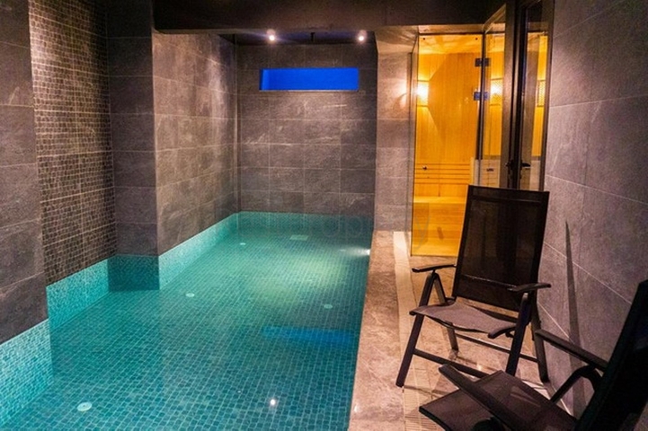 Отдельностоящая вилла с 3 спальнями в Чалыше