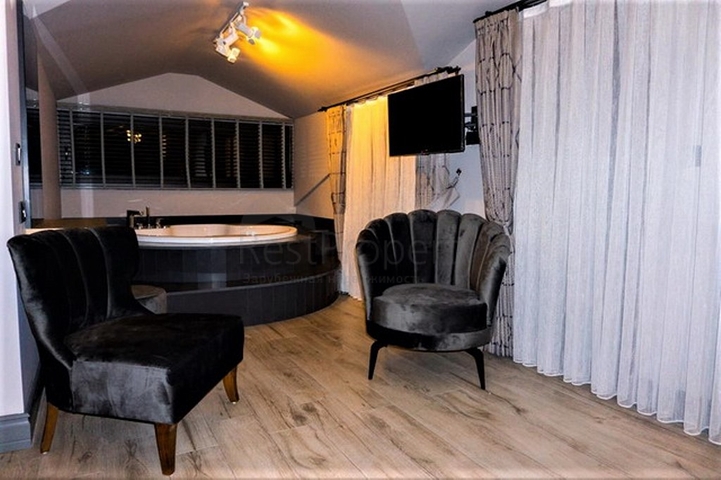 Отдельностоящая вилла с 3 спальнями в Чалыше