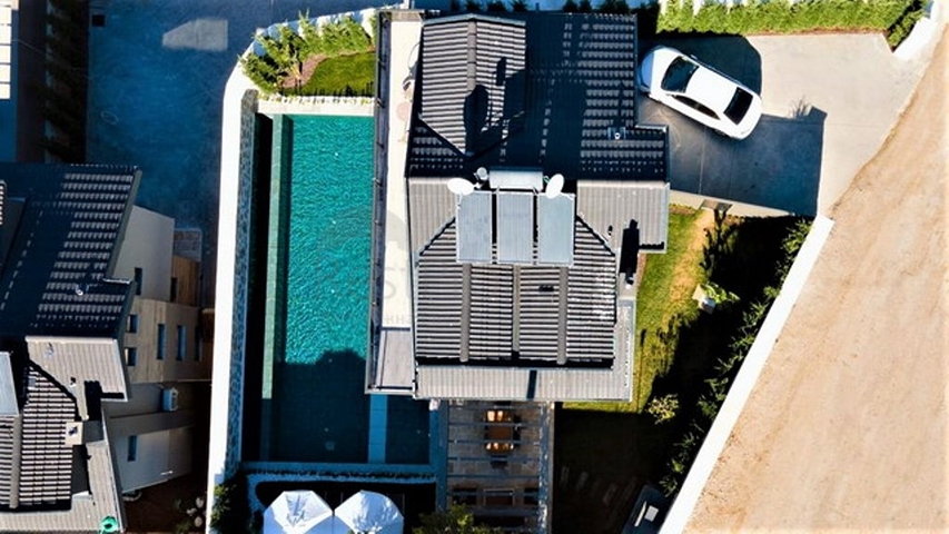 Отдельностоящая вилла с 3 спальнями в Чалыше