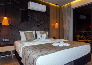 Отдельностоящая вилла с 3 спальнями в Чалыше