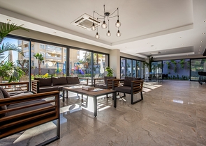 Двухкомнатная квартира с мебелью в районе пляжа Клеопатры