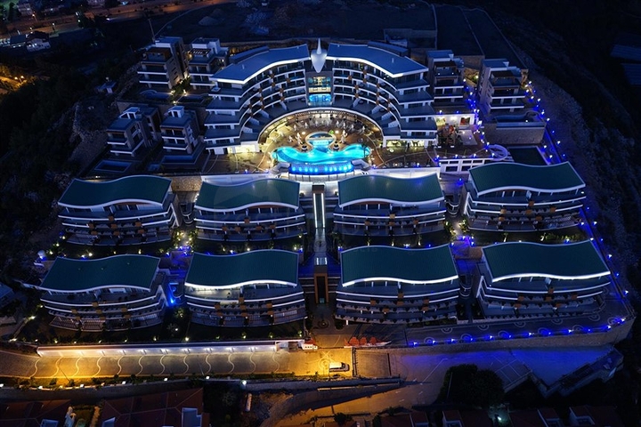 Элитный комплекс с панорамным видом на море и горы