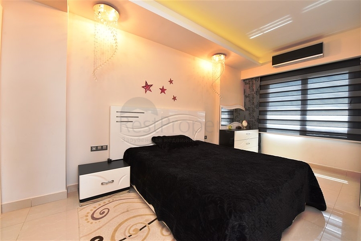 Трехкомнатная квартира с мебелью