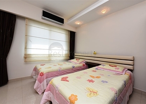 Трехкомнатная квартира с мебелью