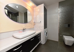 Трехкомнатная квартира с мебелью