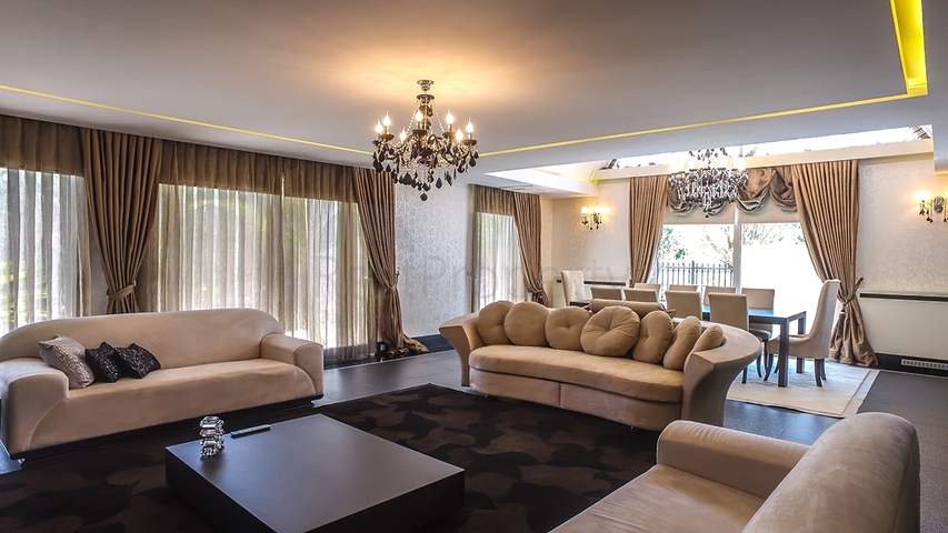 Элитная вилла с 5 спальнями в центре Фетхие