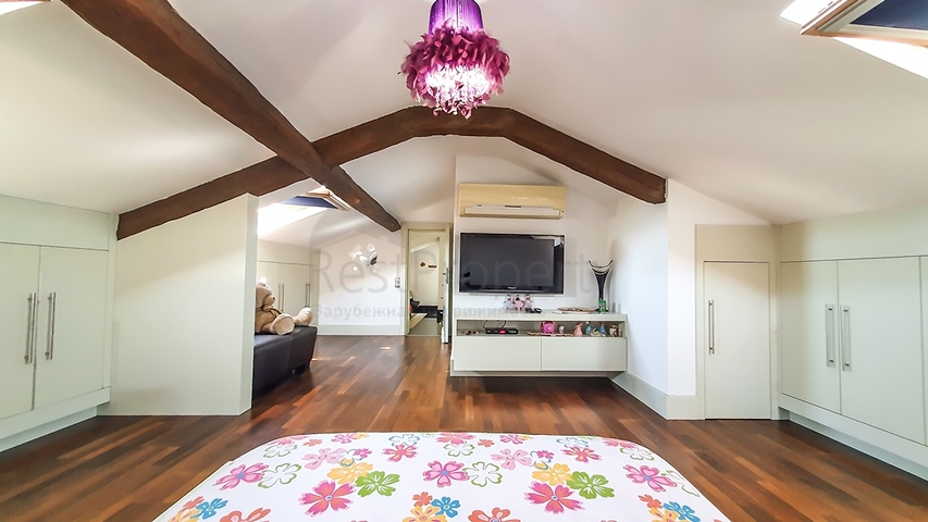 Элитная вилла с 5 спальнями в центре Фетхие