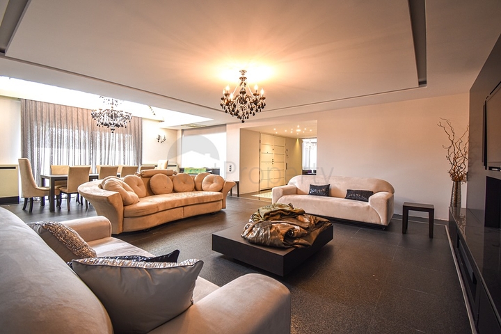 Элитная вилла с 5 спальнями в центре Фетхие