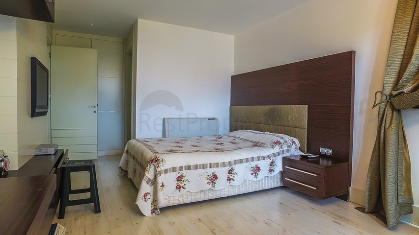 Элитная вилла с 5 спальнями в центре Фетхие