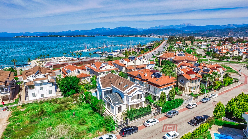 Элитная вилла с 5 спальнями в центре Фетхие