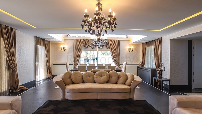 Элитная вилла с 5 спальнями в центре Фетхие