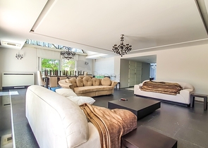 Элитная вилла с 5 спальнями в центре Фетхие