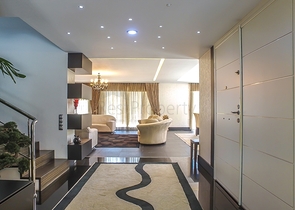 Элитная вилла с 5 спальнями в центре Фетхие