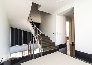 Элитная вилла с 5 спальнями в центре Фетхие