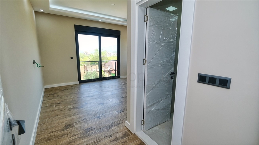 Отдельностоящая вилла 5+1 в Ешилбахире Дошемеальты