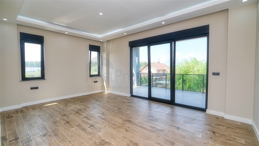 Отдельностоящая вилла 5+1 в Ешилбахире Дошемеальты