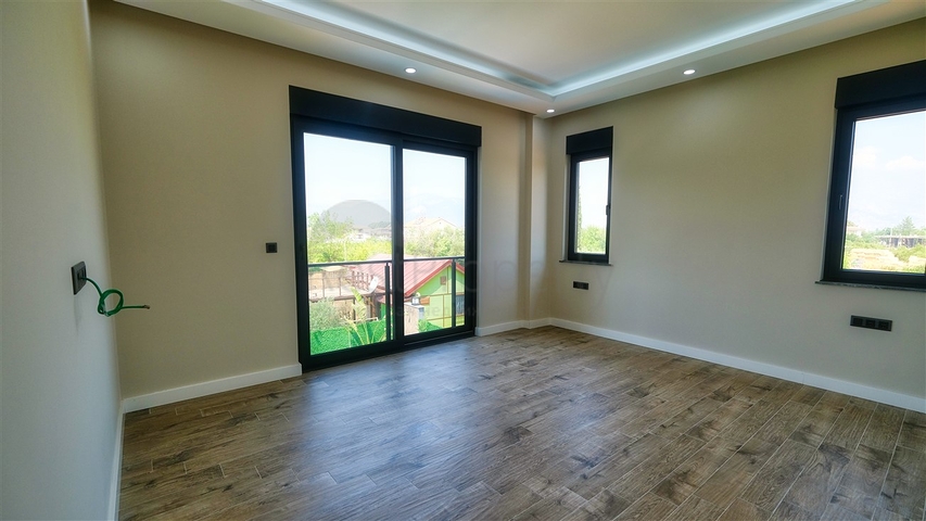 Отдельностоящая вилла 5+1 в Ешилбахире Дошемеальты