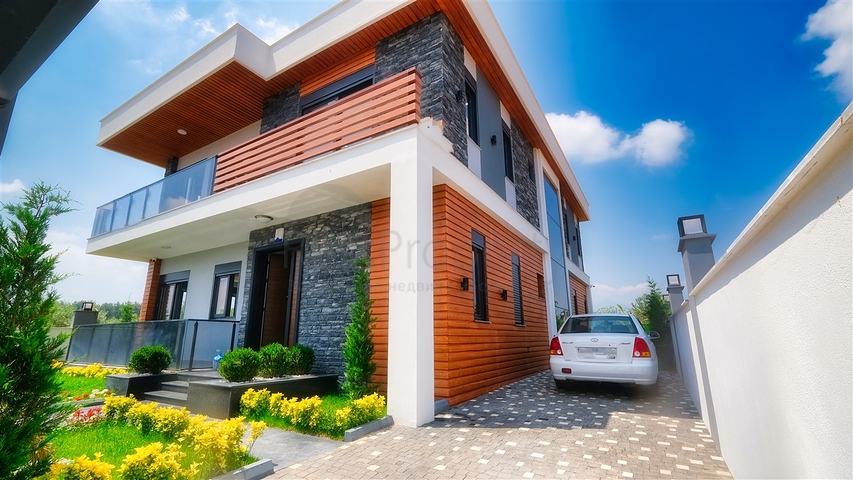 Отдельностоящая вилла 5+1 в Ешилбахире Дошемеальты