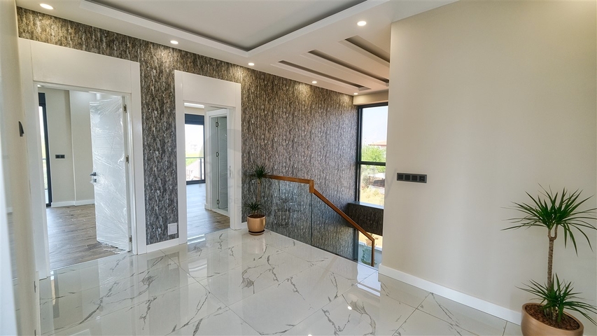 Отдельностоящая вилла 5+1 в Ешилбахире Дошемеальты