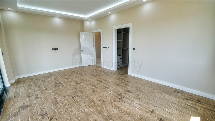 Отдельностоящая вилла 5+1 в Ешилбахире Дошемеальты