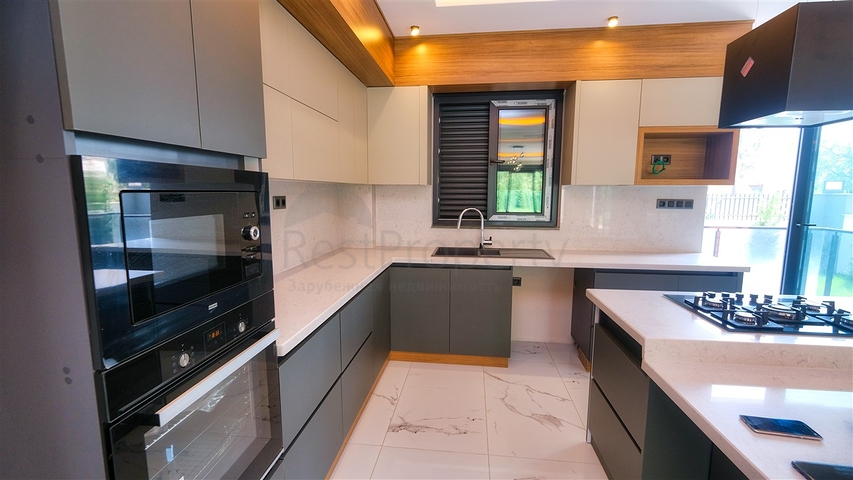 Отдельностоящая вилла 5+1 в Ешилбахире Дошемеальты