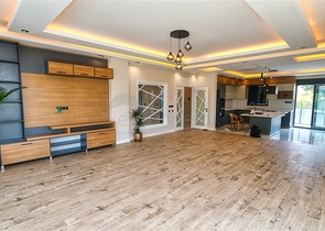 Отдельностоящая вилла 5+1 в Ешилбахире Дошемеальты