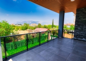 Отдельностоящая вилла 5+1 в Ешилбахире Дошемеальты