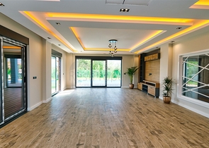 Отдельностоящая вилла 5+1 в Ешилбахире Дошемеальты