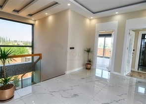 Отдельностоящая вилла 5+1 в Ешилбахире Дошемеальты