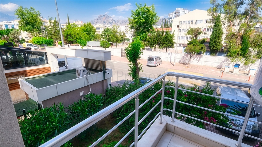 Квартира 2+1 в пешей доступности к морю в Анталии