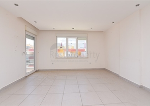 Трехкомнатная квартира в районе Махмутлар